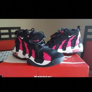 Womens Nike sneakers